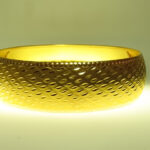 Armreifen aus Gold